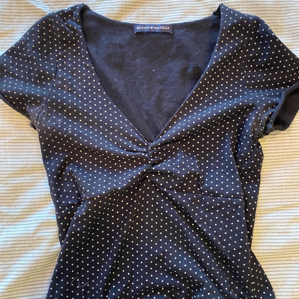 Brandy Melville v-neck cropped polka dot shirt!
